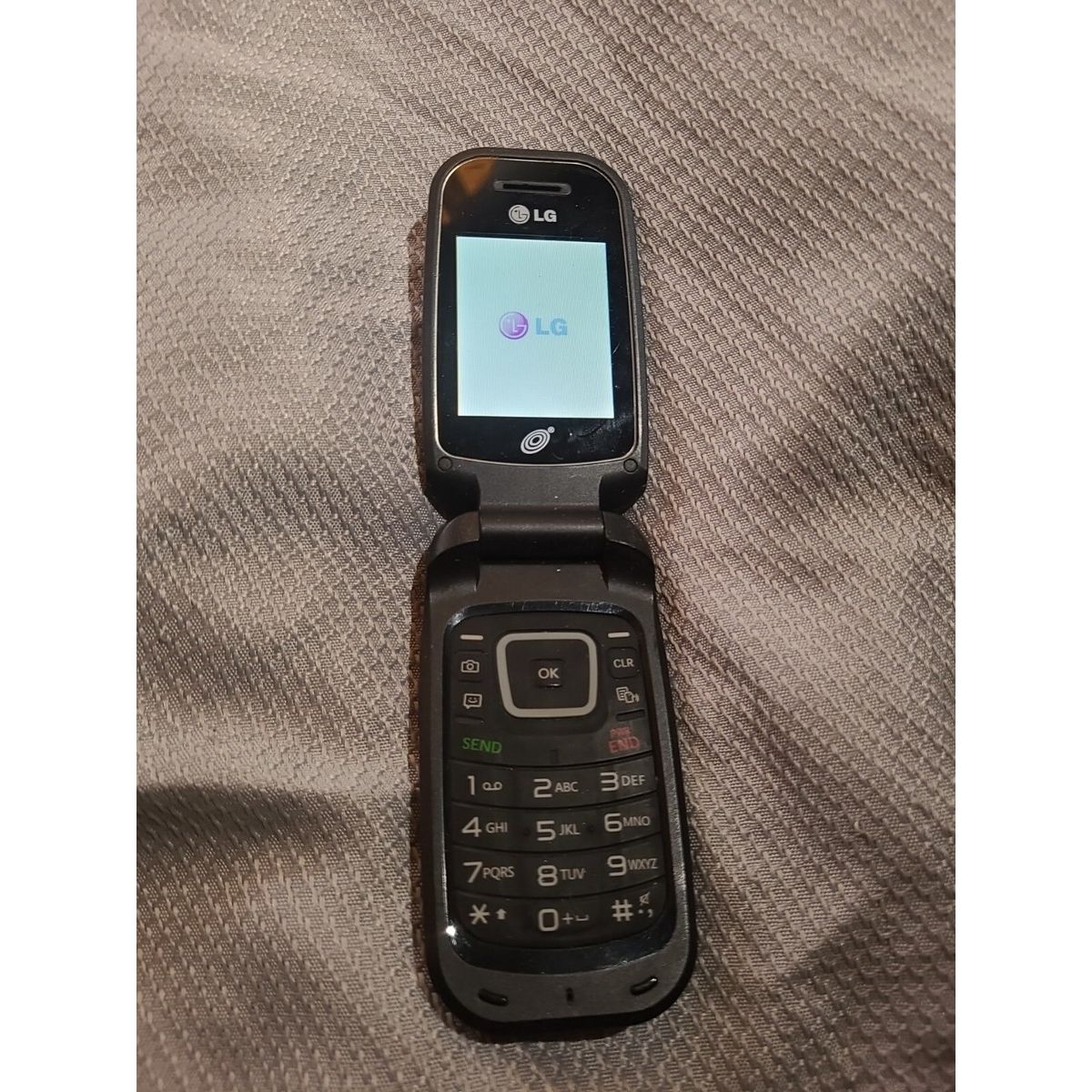 LG 440G - Straight Talk - GSM